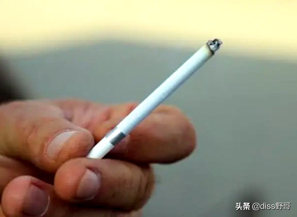 给喜欢抽烟的人提个醒,烟民请注意七种烟