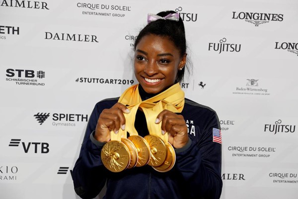 美国奥运队医性侵案,奥运冠军自曝遭教练侵犯