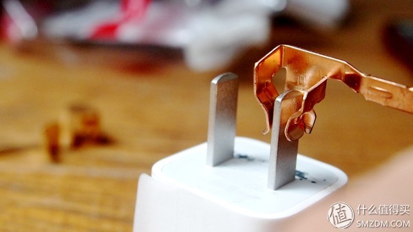 无边框开关插座,无边框开关插座拆解