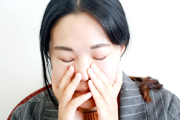 为什么一晒就黑有的人就晒不黑,为什么有些人一晒就黑