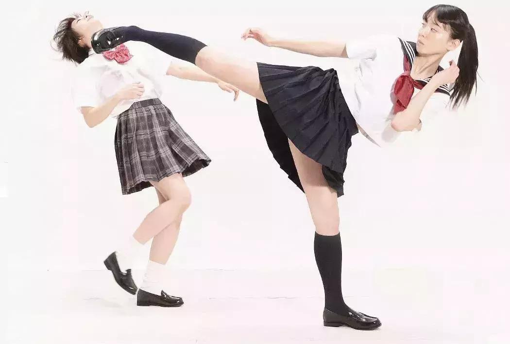 有人说这本书太色,可它却是绘圈大神心中的宝贝秘籍啊