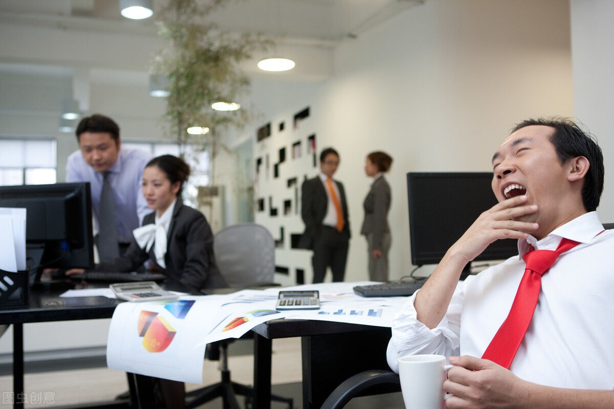 房地产营销策划累吗工资高吗,房地产的策划师有前途吗