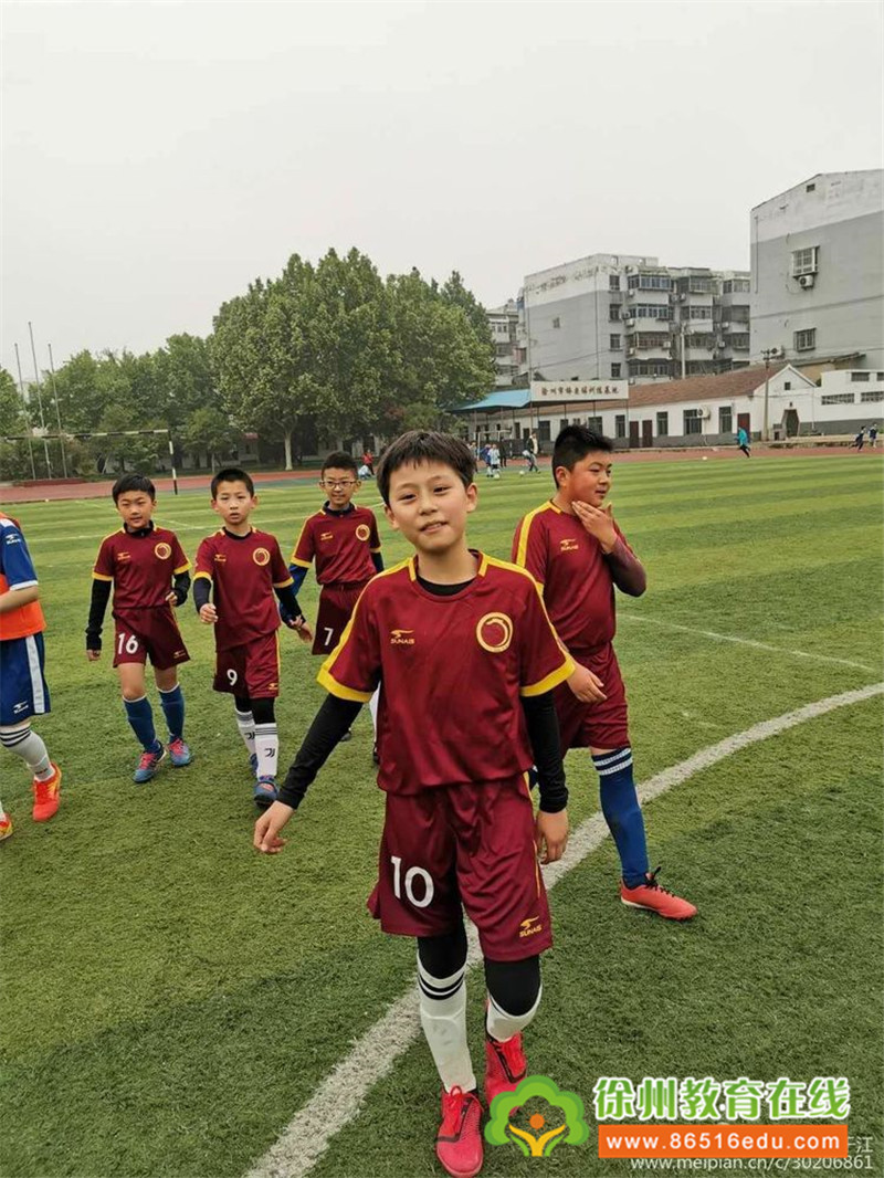 2021区长杯中泰小学足球比赛视频,2019年市长杯足球比赛小学