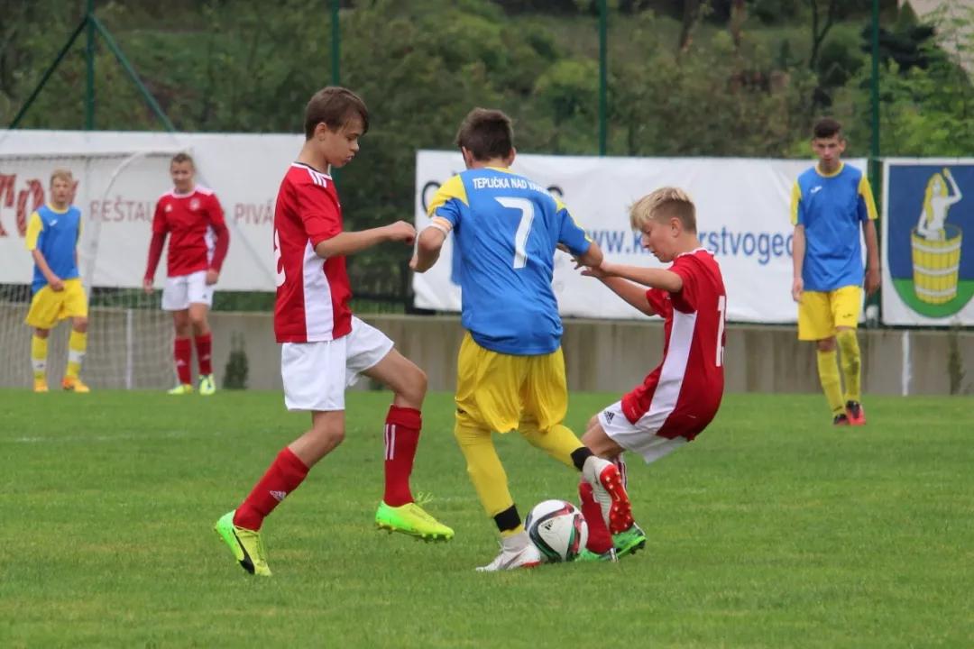 探讨校园足球的理念与训练,足球新时代已经来临