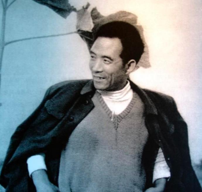 横跨57年,这2部电影3个山东男人,凭什么惹哭了3代中国人?