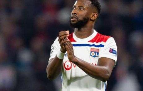 巴萨加盟曼联最新消息,巴萨对曼联最新消息