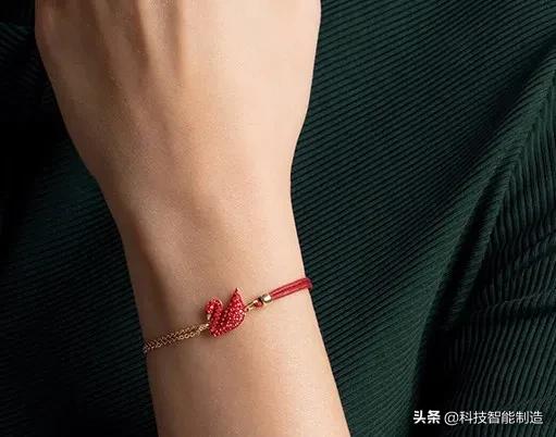 施华洛世奇到底是水晶还是玻璃,施华洛世奇价格高吗