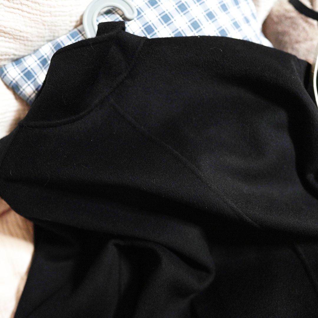 深卡其色大衣内搭什么颜色毛衣,格子大衣内搭什么颜色的毛衣好