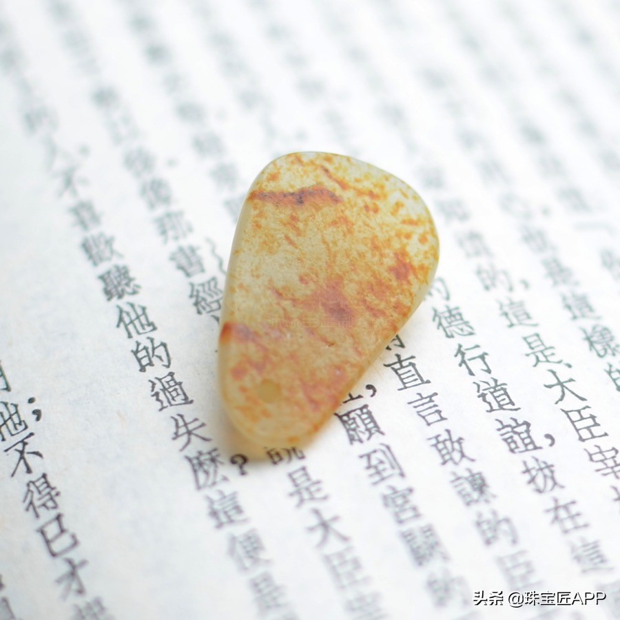 和田玉籽料如何看皮色真假,怎样辨别和田玉籽料真假或皮色