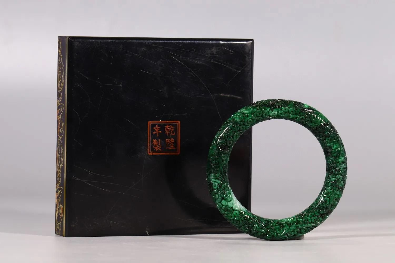 翡翠挂件分享,分享几款翡翠