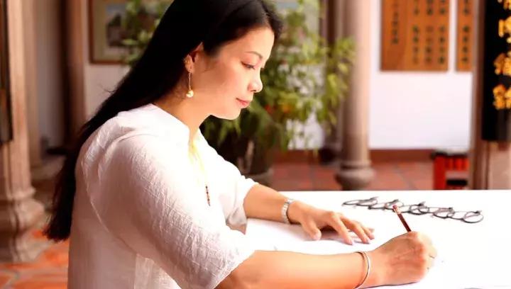 汕头工艺剪纸传人陈小燕,潮阳陈小燕剪纸图片