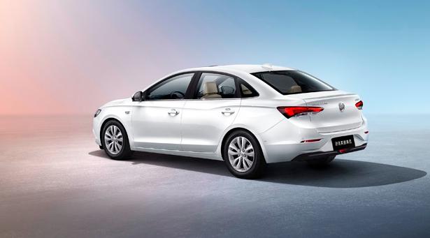 想买个十万左右的车代步,想买个十万左右的七座二手车