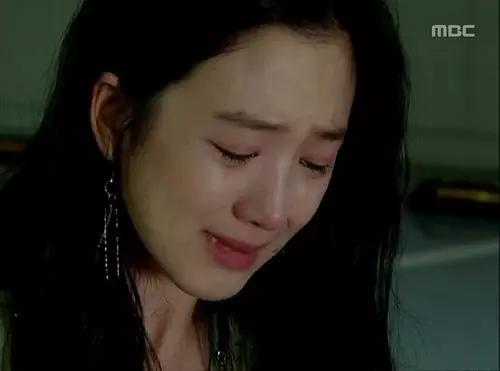 化妆常识：在眼线笔上花掉的冤枉钱大概可以包1年杨洋了吧！