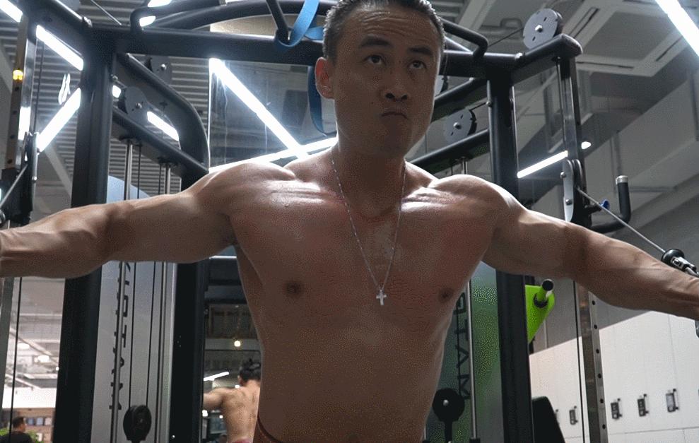 绳索夹胸和龙门架夹胸有区别吗,绳索夹胸训练下胸