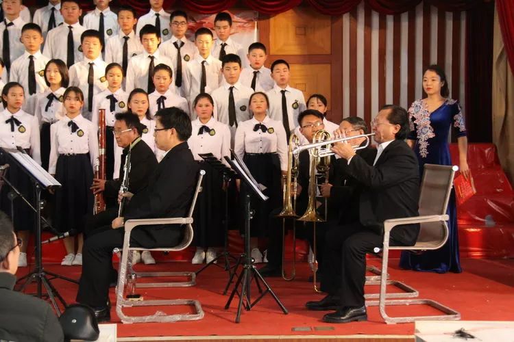 德州五中戏剧节,德州五中第十二届百灵合唱节