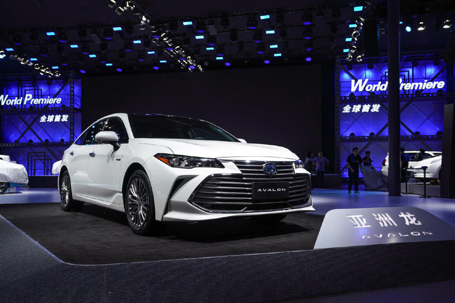 都是100万！丰田卖到断货，大众早已停产，难道VW标还不够高级？