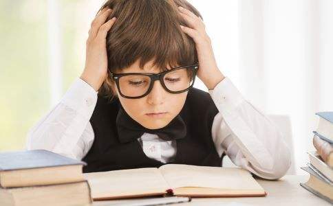 孩子做题目不肯动脑筋,孩子做题目老是不审题怎么办