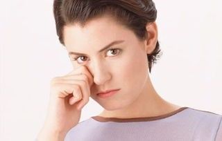 女性气血运行不畅气血亏虚吃什么,女性气血不足的症状吃什么药