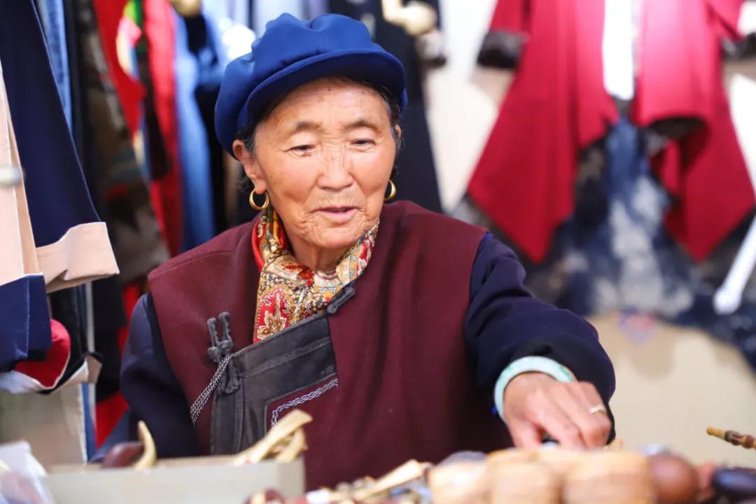 丽江古城10平米烟斗,丽江古城的烟斗店