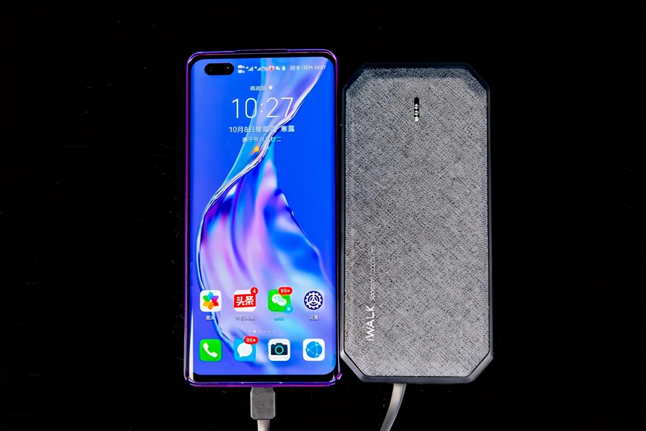 iwalk榄旇潕绉诲姩鐢垫簮,66w蹇厖鎵嬫満鑳界敤iwalk鍏呯數瀹濆悧