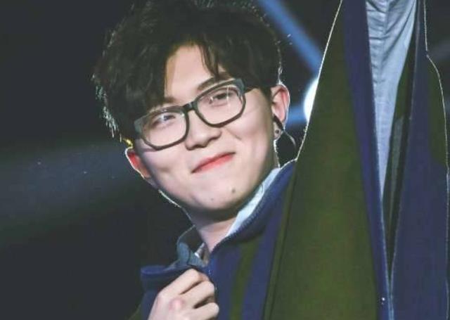 毛不易颜值变化,毛不易向往的生活胖了