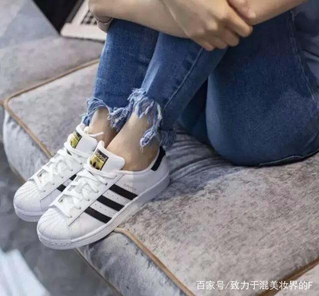 阿迪耐克有哪些好看不贵的鞋,除了耐克阿迪之外还要什么好鞋