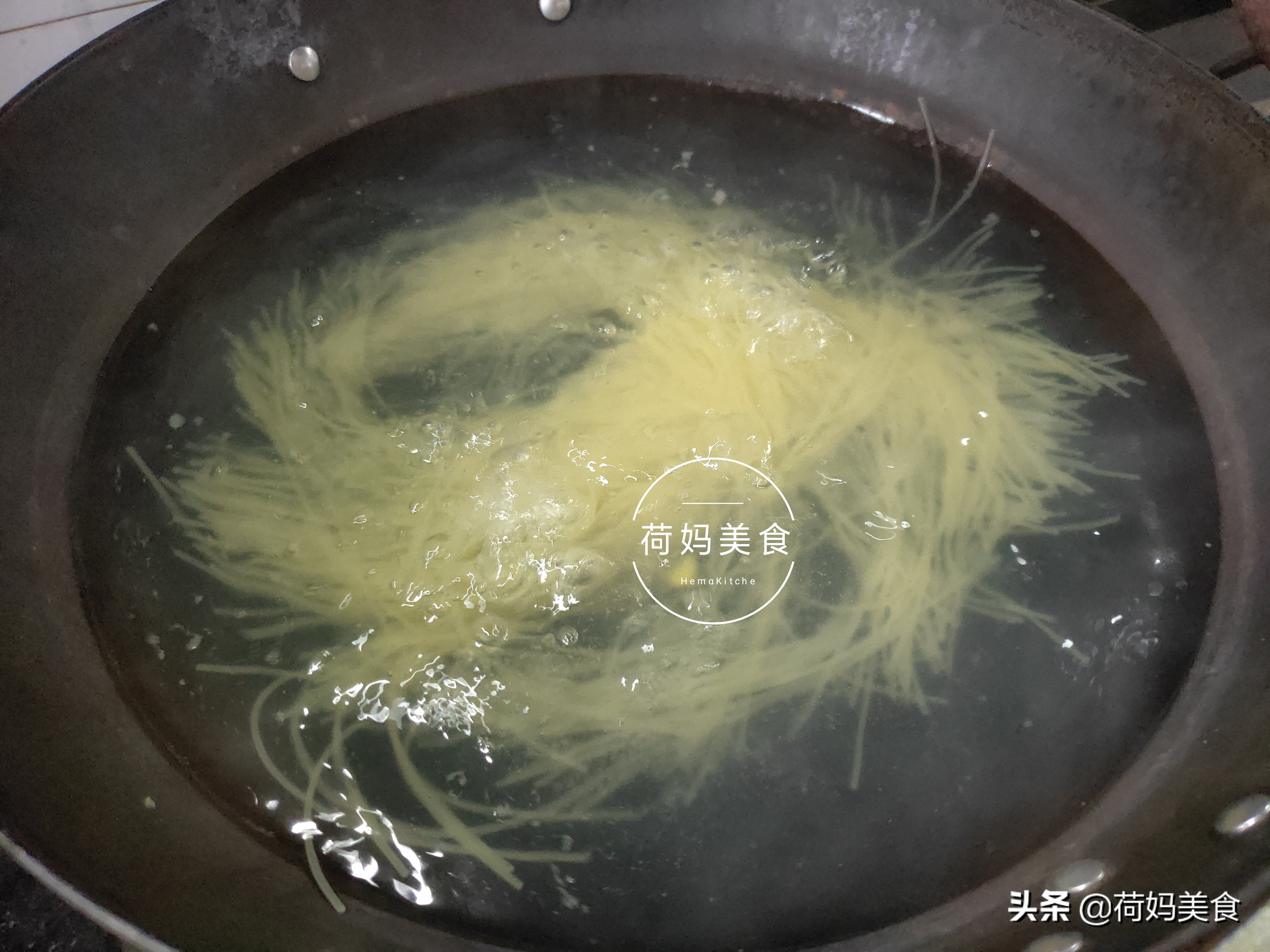 冰镇大冷面最简单又好吃的做法,夏至冷面做法