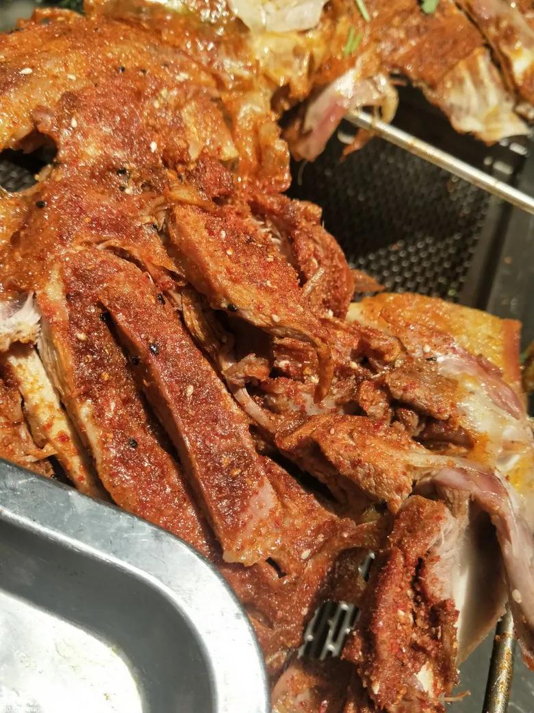 重庆南坪南山天香烤全羊,重庆688烤全羊在哪里