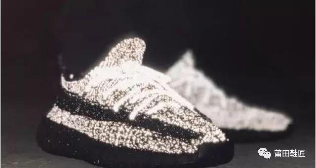yeezy350黑满天星和黑玛瑙的区别,yeezy350满天星真假对比