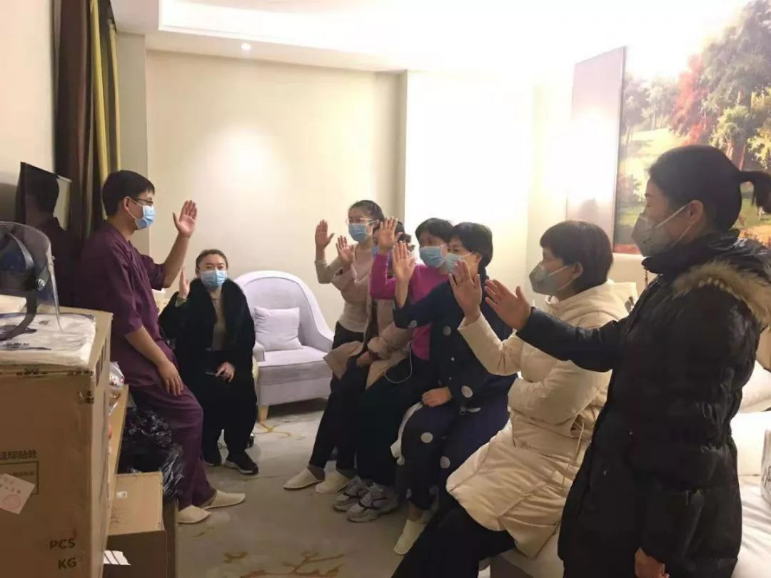 抗疫一线我是党员义不容辞,抗疫一线有种光荣叫火线入党