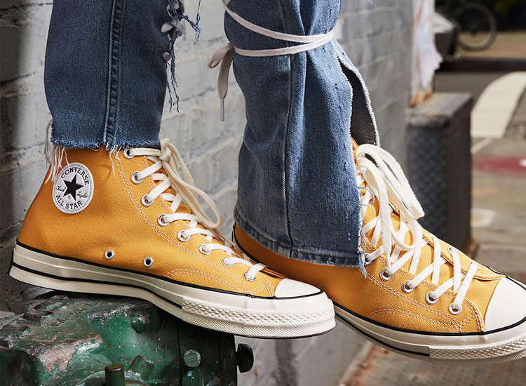 回力与飞跃有什么区别,回力帆布鞋和匡威的有什么区别