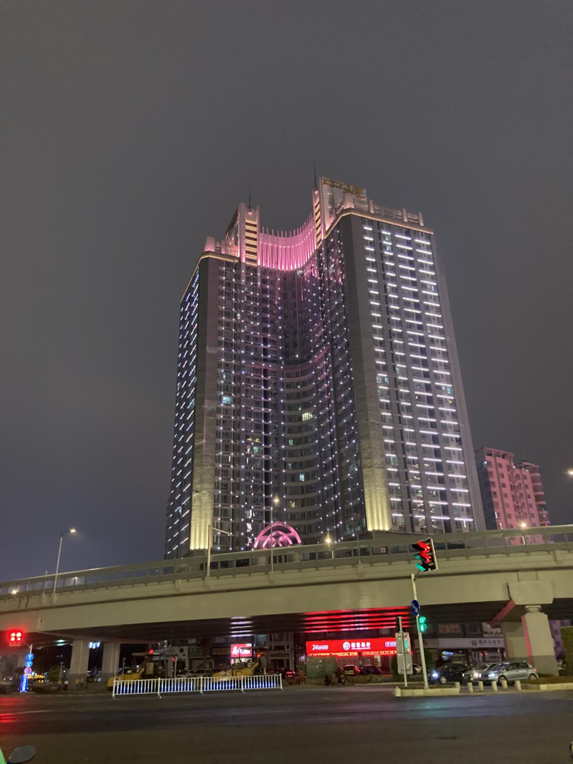 iphonese全面评测,iphonese最新一代测评