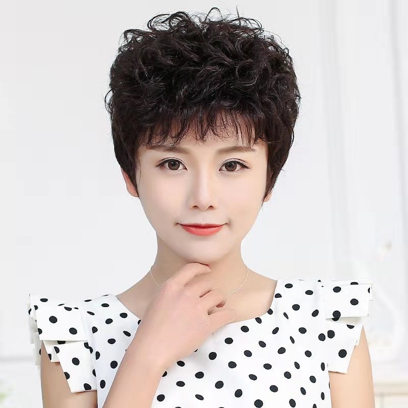 50岁女人洋气减龄短卷发型,50岁短发小卷满头烫