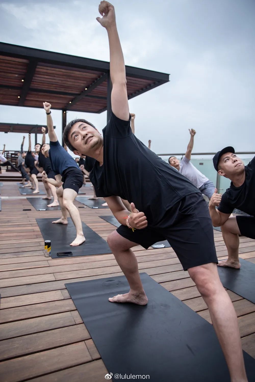 上千块的瑜伽裤,1000块一条的瑜伽裤