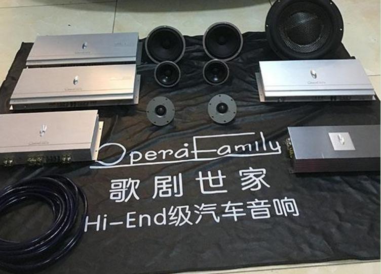 丰田皇冠12代改装案例,丰田皇冠音响改装案例广东