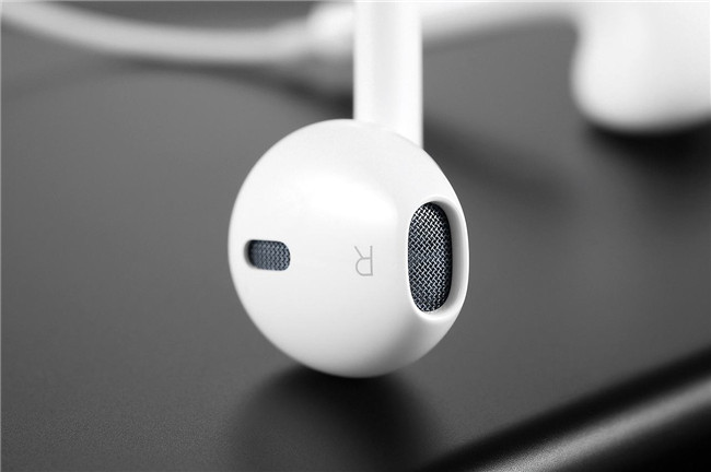 苹果手机自带耳机音质怎么样,三星s10能用苹果有线耳机吗