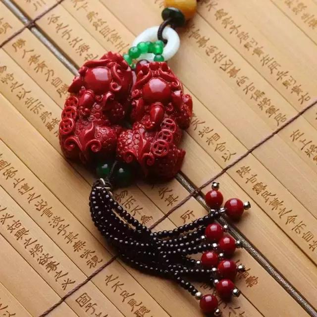 红珊瑚珠宝纯天然图片,红珊瑚珠宝配饰