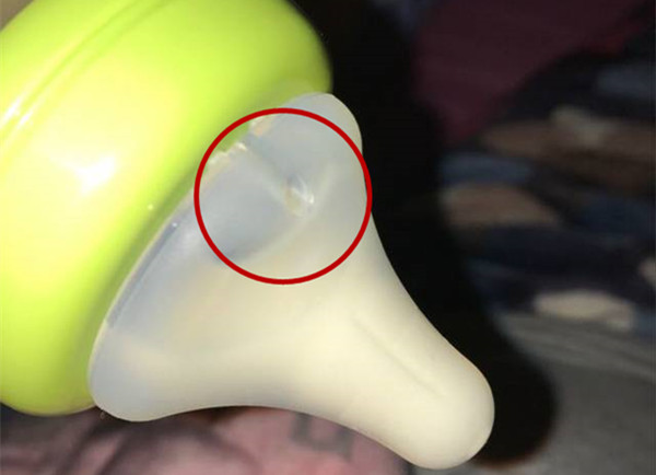 奶粉泡的时候有泡沫好还是没有好,奶粉没喝完最后都是泡沫怎么回事