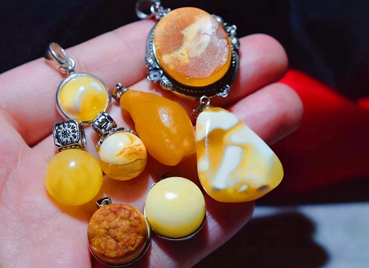 鉴别蜜蜡的真假的最简单方法特点,文玩蜜蜡真假怎么分别