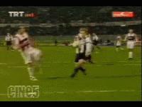 搞笑GJ动态囧图：足球场上的“少林”功夫