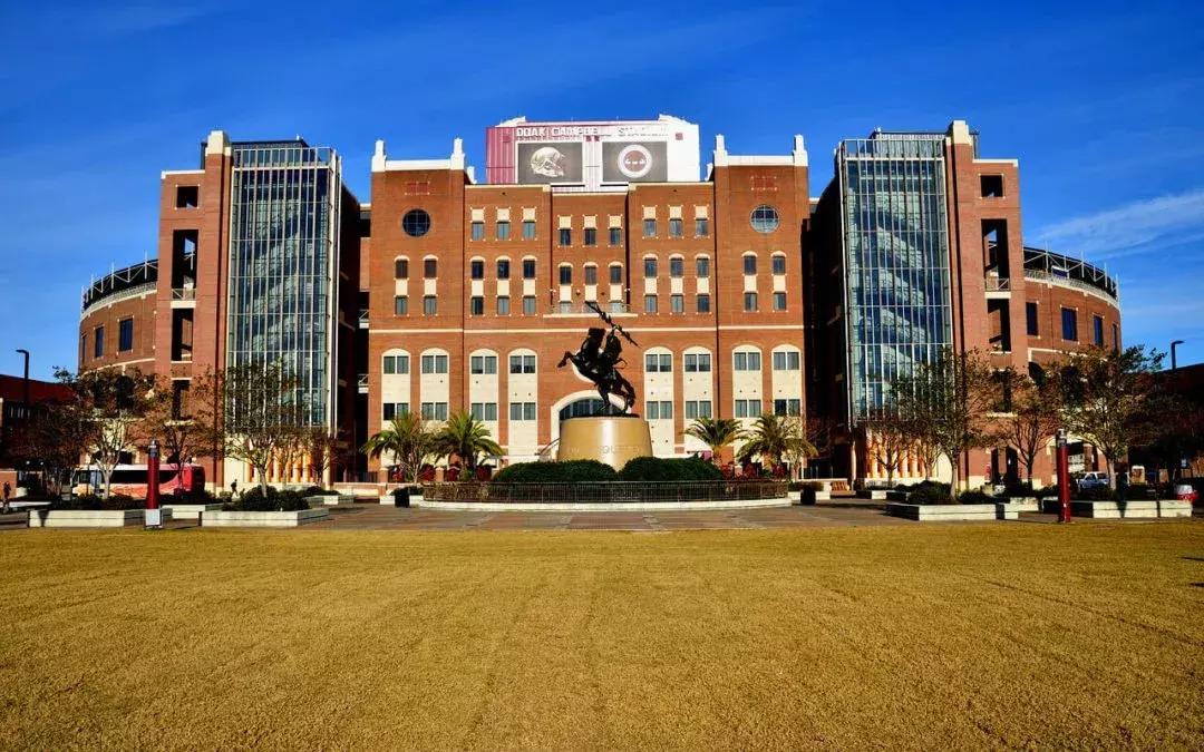 从第43位跃居公立大学Top18，这所大学凭什么能三级跳？