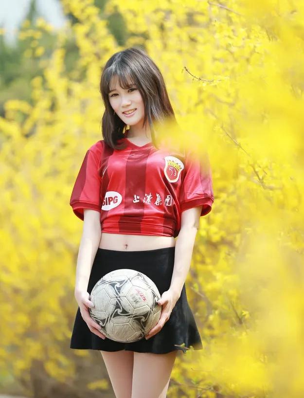 深圳湾足球宝贝,上海海港足球俱乐部专卖店