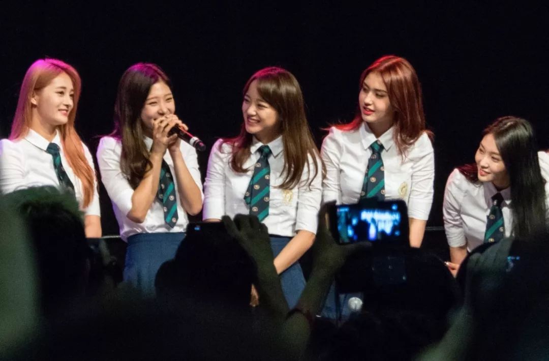 打HPV、考国际驾照、当练习生、看演唱会、泡夜店，这才是首尔