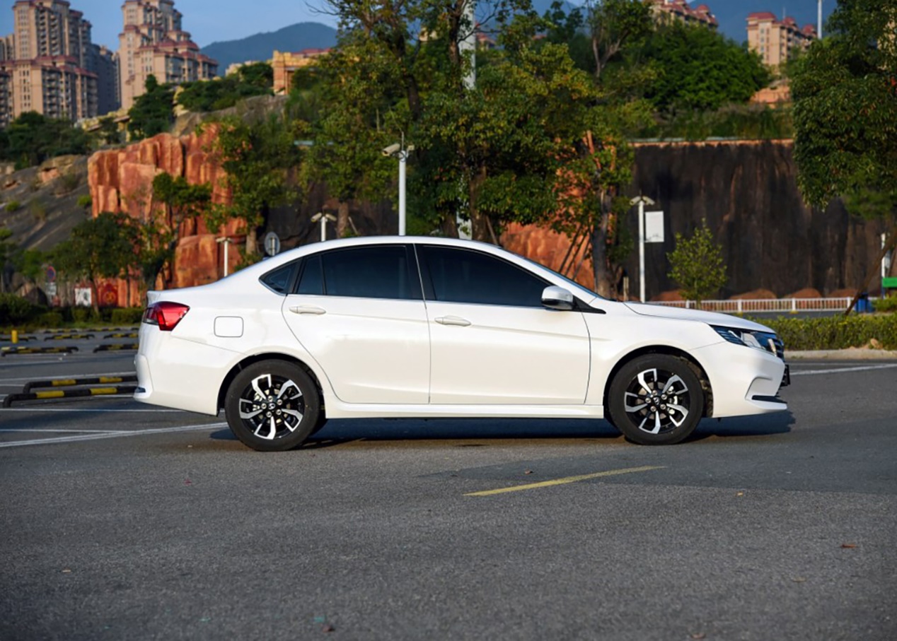 国产三菱独悬型车,三菱引擎国产车