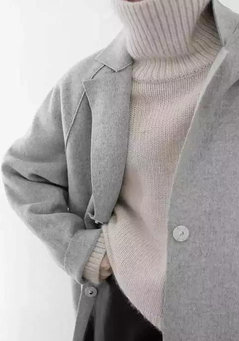 衣服粘了毛絮快速清除,洗衣机洗出来的衣服粘毛怎么办