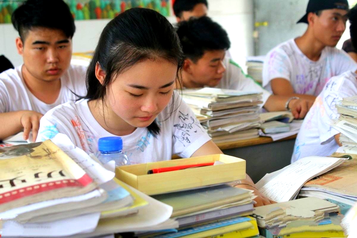 高考总是发挥不出真实水平怎么办,高考临近为什么考得越来越差