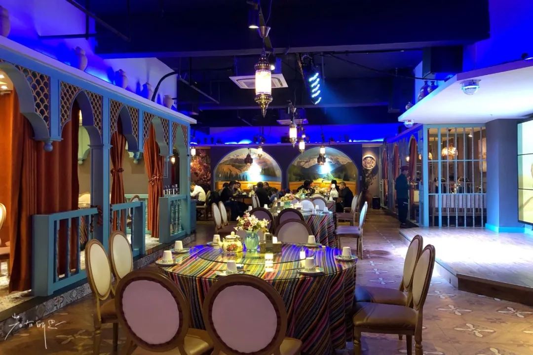 *疆新**都是荒漠戈壁?这几家高颜值餐厅,彻底颠覆你对*疆新**的概念