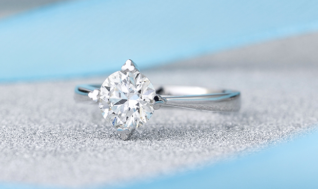 求婚戒指怎么选,戒指买铂金还是k金好