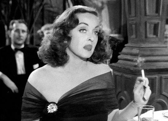 那些抽烟过肺的镜头,欧美电影里的女神抽烟镜头