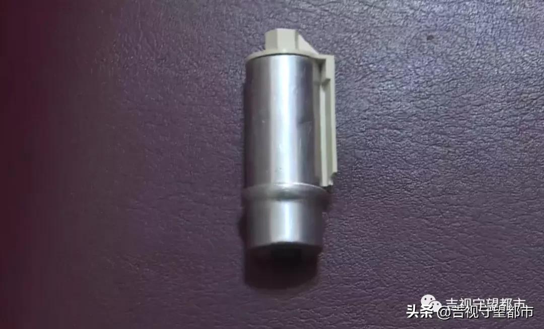 网上找来“官方售后”，9.9元冰箱配件收费460？